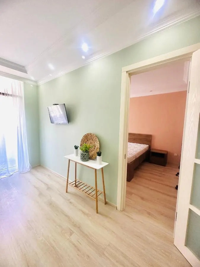 Lina'S Seaside Apartments 바투미 조지아