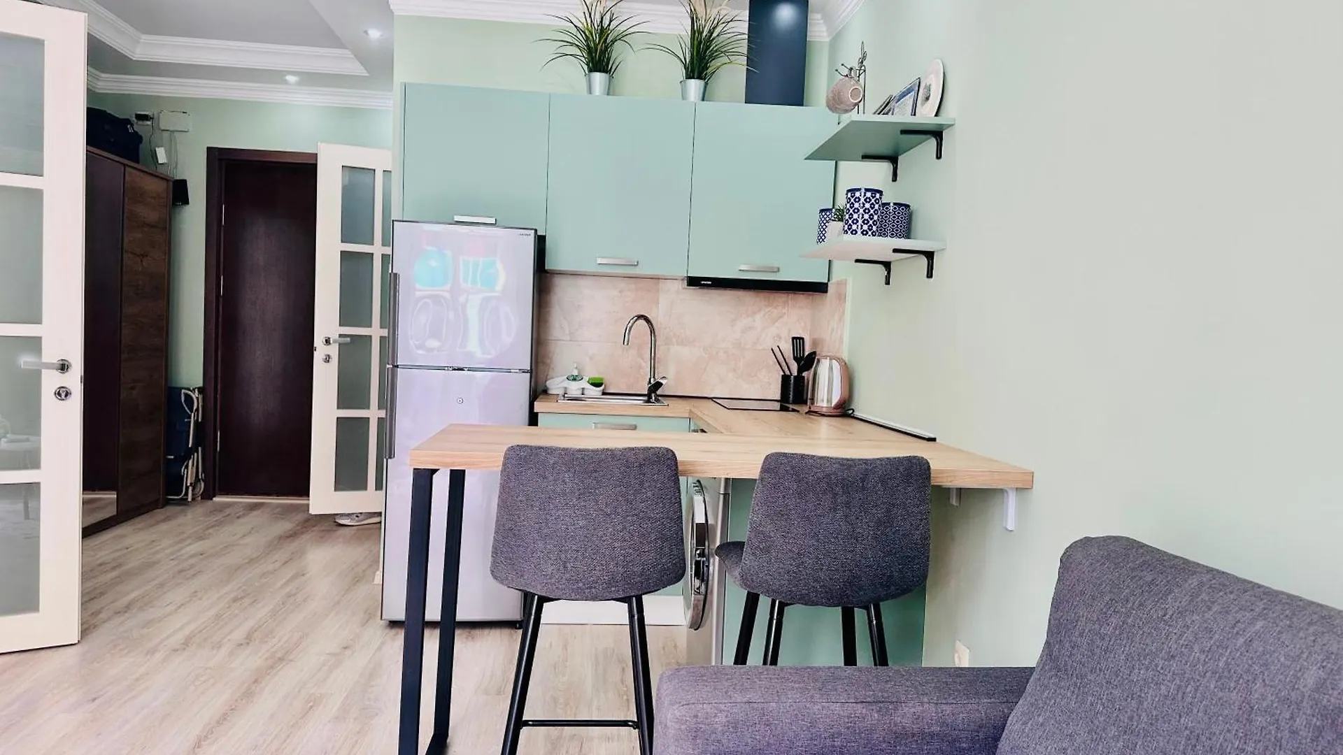 Lina'S Seaside Apartments 바투미